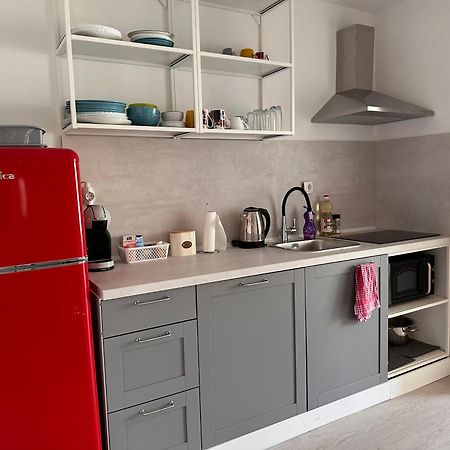 Beach Apartment - 50M From The Beach With Free Parking Biograd Na Moru Bagian luar foto